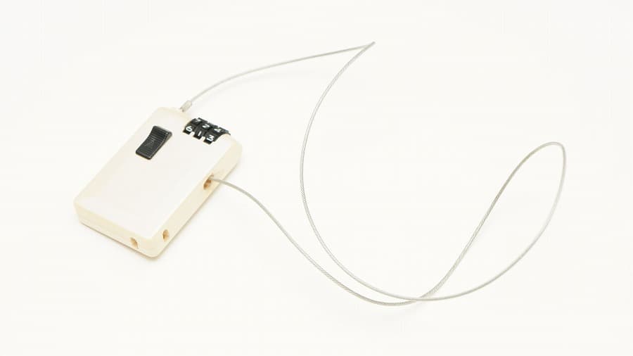 スノーボード用ワイヤーロックの例